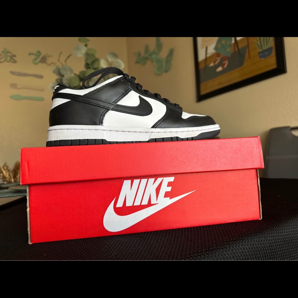 Nike Black and White Sneakers